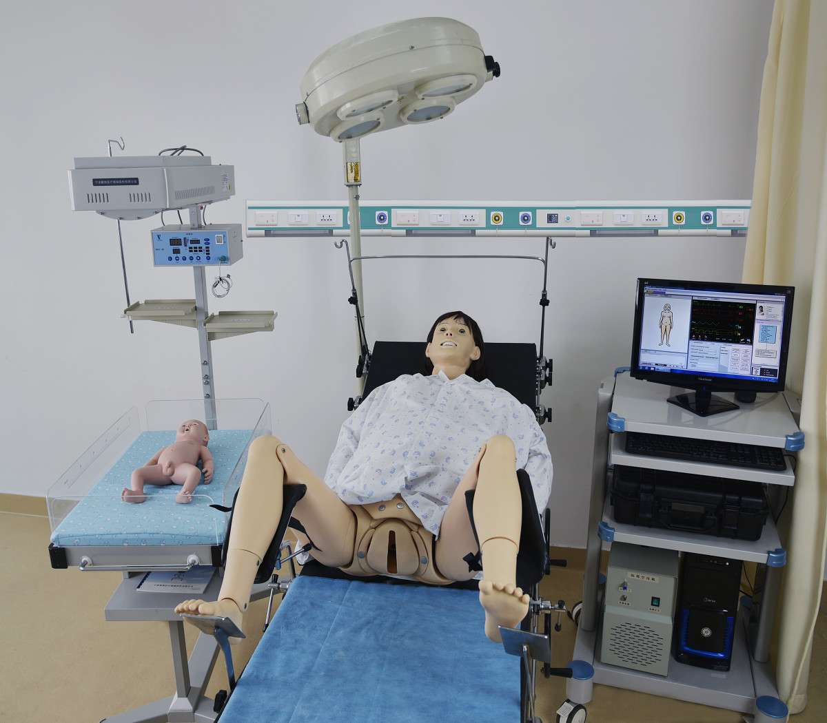 CE Approved PVC Child Birth Simulator for Emergency , AED , Nursing  Training